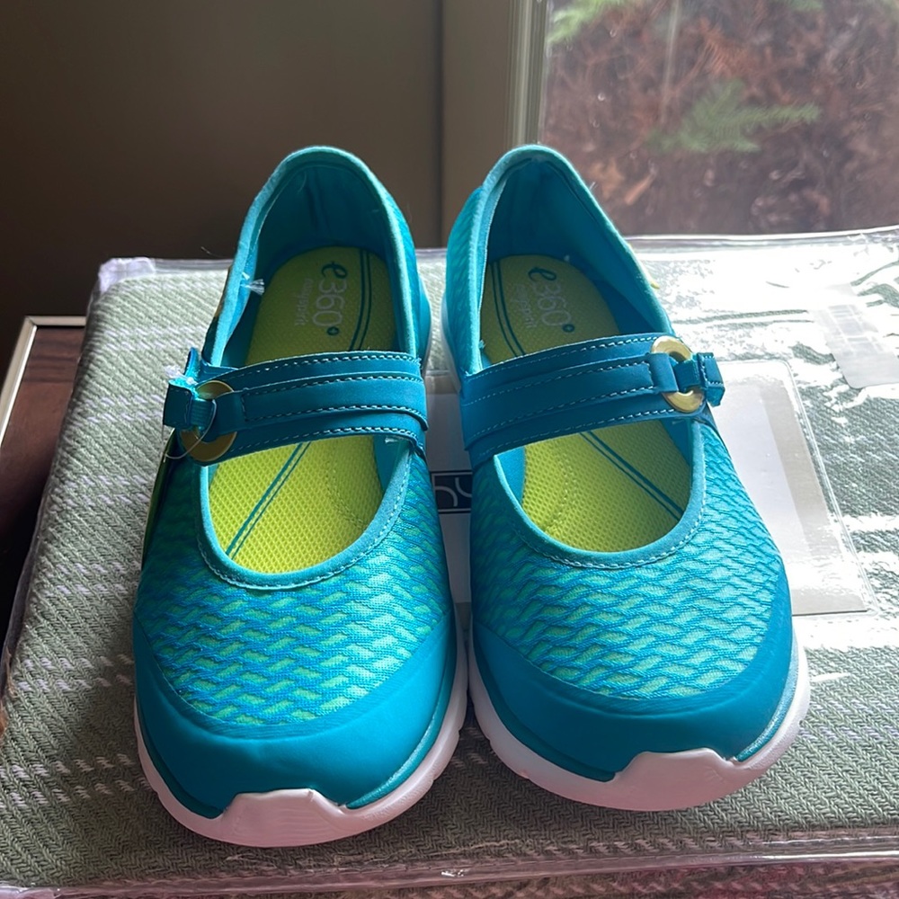 easyspirit 360 turquoise and lime green mary jane shoes
